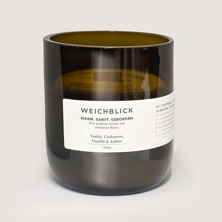 WEICHBLICK 200ml Duftkerze mit Tonka, Cashmere, Vanille und Amber in warmem, geborgenem Design